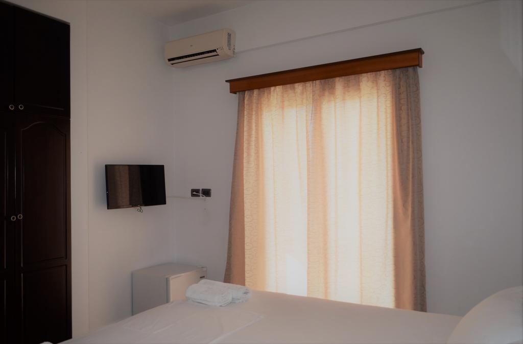 Jb Hotel Sarandë Exterior foto
